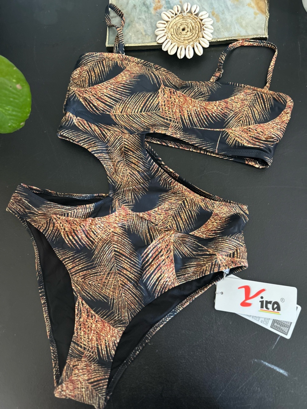 Yira brown one piece size large - Picture 3 of 7